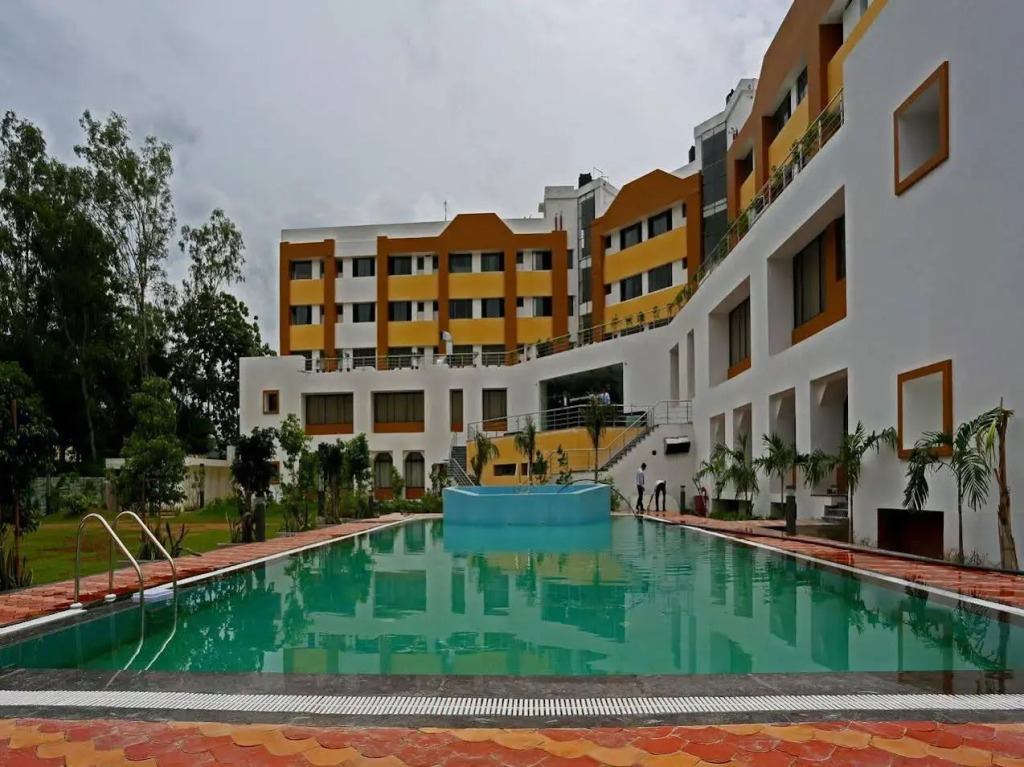 Kamlesh Continental