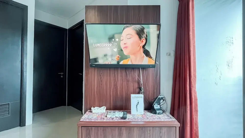 Spacious 2BR Apartment at GP Plaza