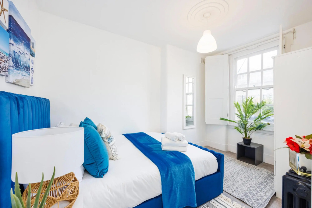 London Bridge 2 bed Apartment Borough Market