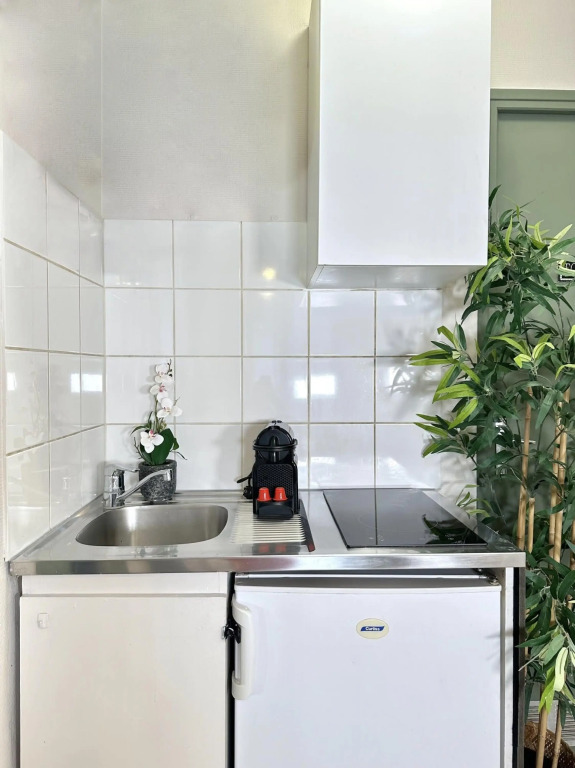 B 5496  - Gare Montparnasse - Cosy studio