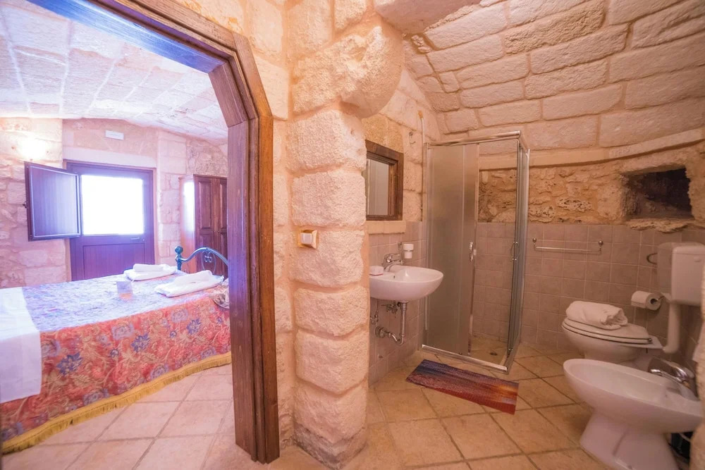 Masseria Relais Saraceno with pool
