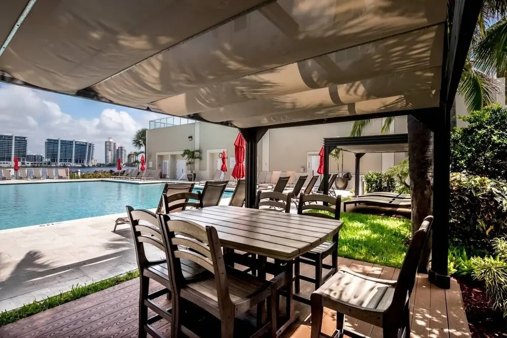 Le Marina Bay 1003 - Condo 6 People, Sunny Isles