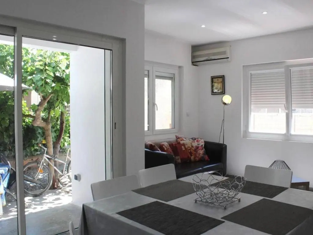 Maison Narbonne, 4 Pièces, 6 Personnes - Fr-1-229b-618