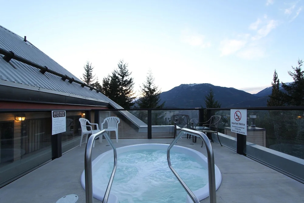 Powderhorn Condos by Whistler Retreats