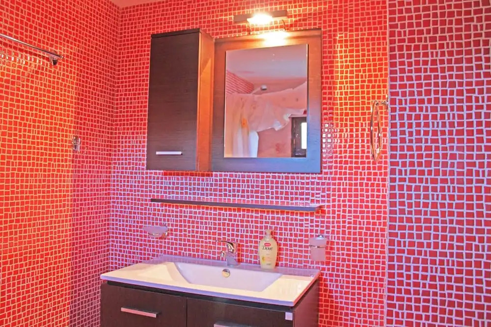 The Vivian - Luxury Stone Villa