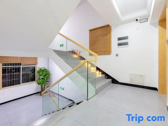 Zhumeng Yingyue River View Homestay