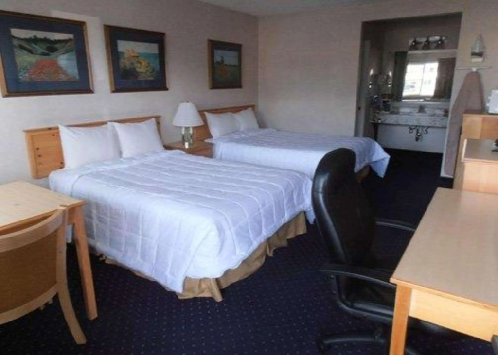Econo Lodge Inn & Suites Central