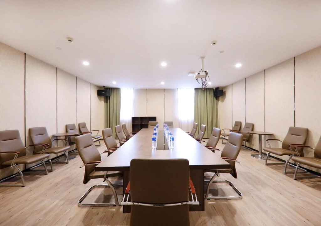 ibis Styles Yangzhou Gaoyou Bosideng Square