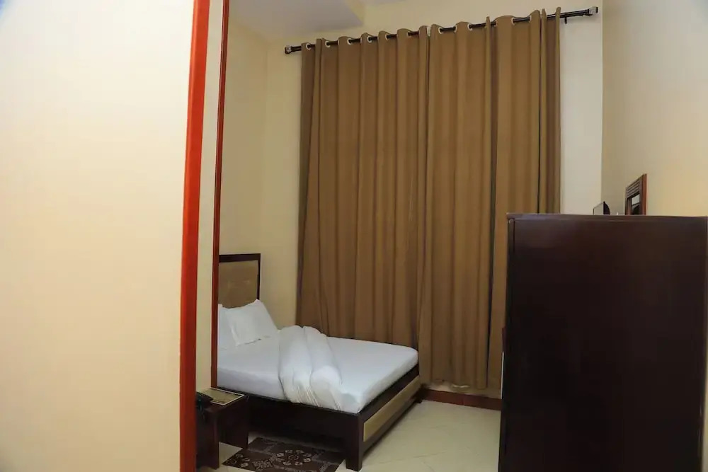 Rostel Villa Hotel