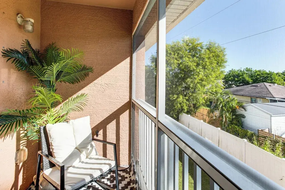 Golf Getaway: Cape Coral Condo 1 Mi to River!