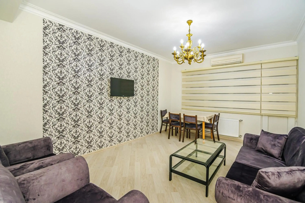 City Centre 3 Room Lux House