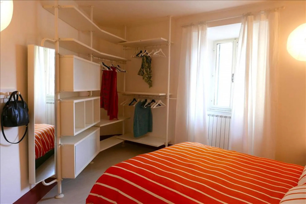 In Heart of Historic Siena Il Cavallo Bianco a Stylish and Modern 2 Bedroom Apartment