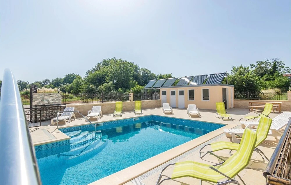 Awesome Home in Funtana With Wifi and 4 Bedrooms
