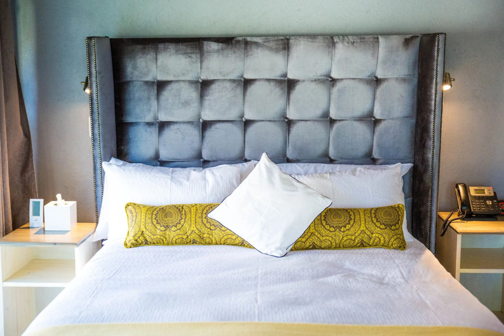 TshiBerry Bed & Breakfast