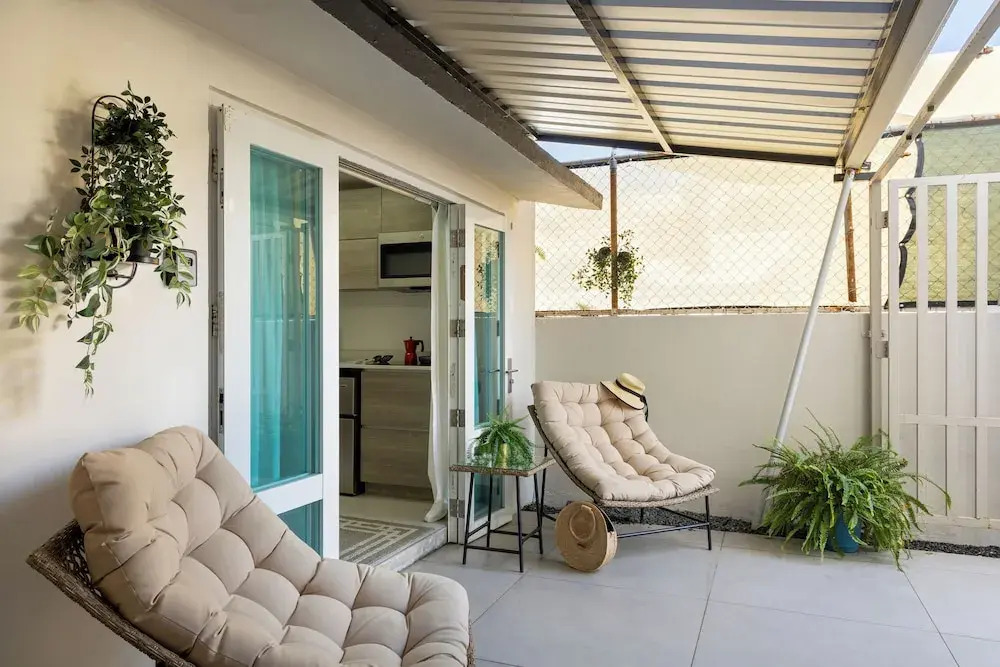 Ocean Park Studio Pool at Riviera Villa