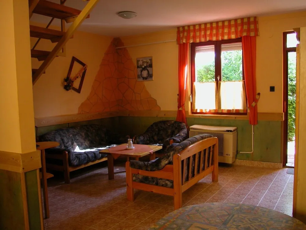 Piknik Holiday Village