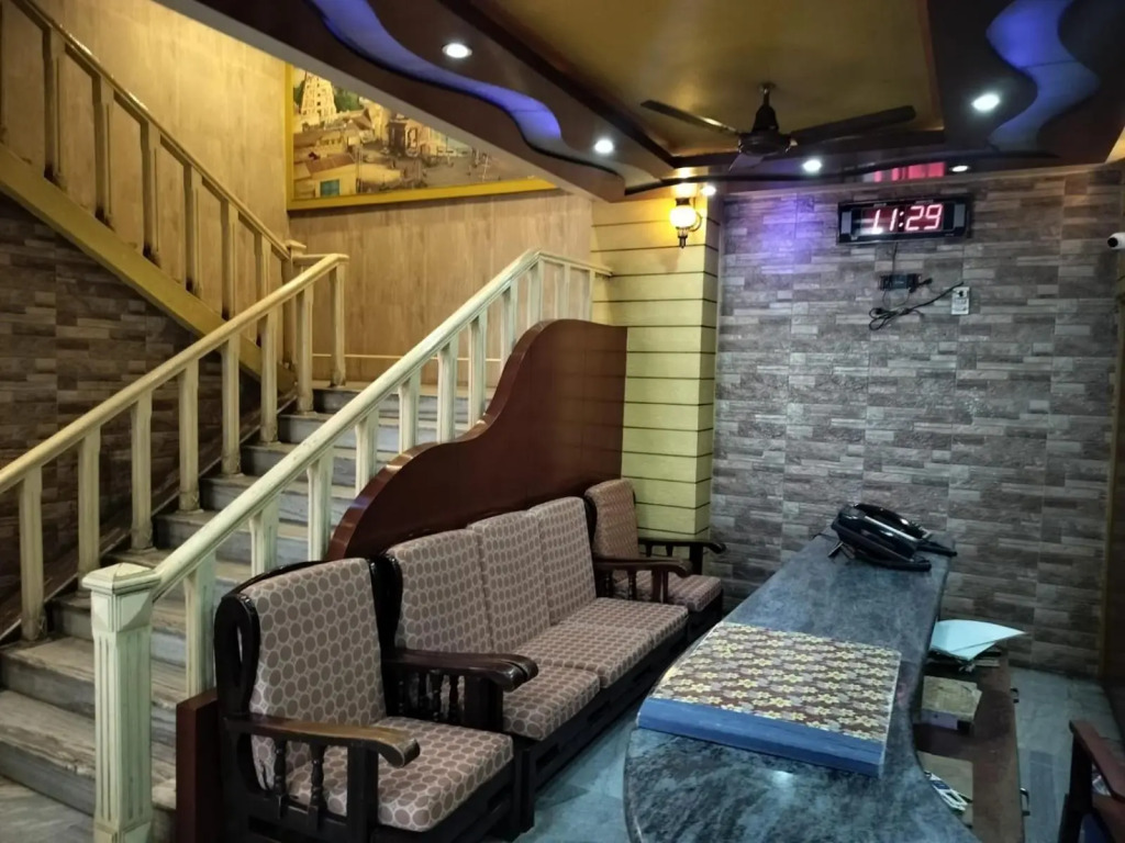 Hotel Kanishka
