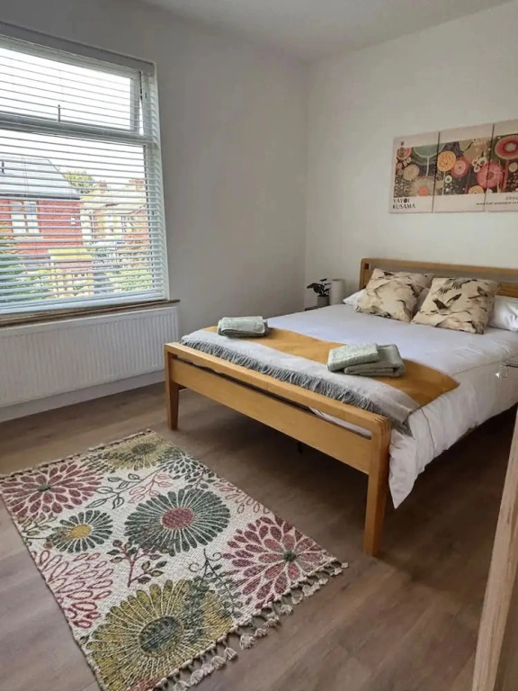 Perfect Booking 2 Bed Home in Didsbury Village