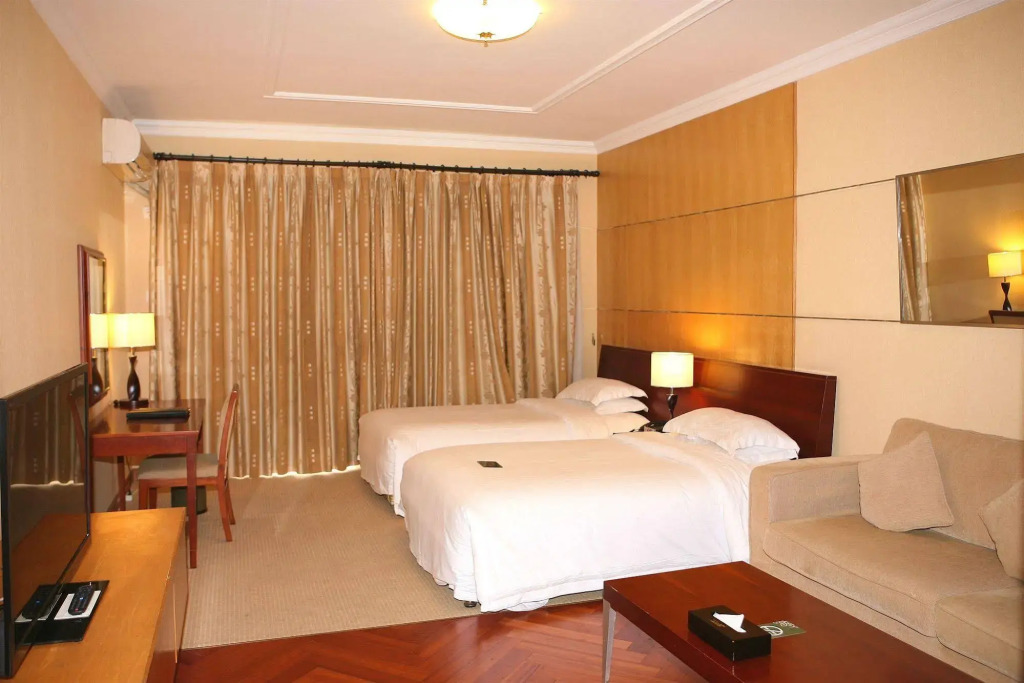 Chateau Star River Apartment