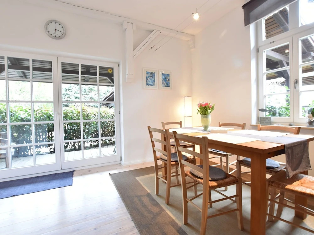 Lovely Apartment With Terrace, Garden, Parking, Fireplace