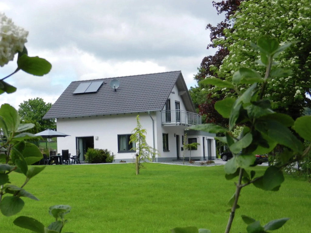 Serene Villa in Medebach Küstelberg near Lake