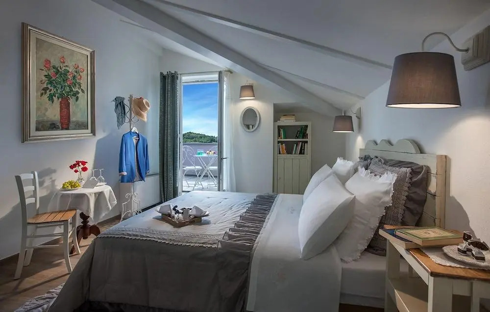 Roncaglia Suite