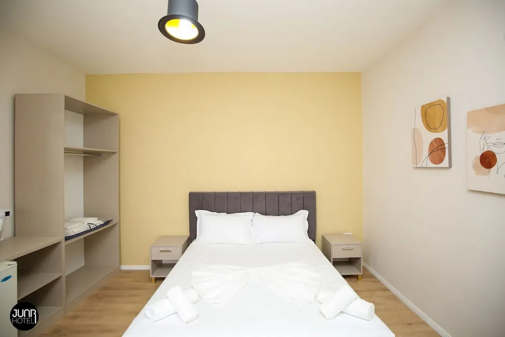 Skyhill rooms and suites