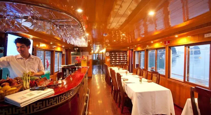 Alova Gold Cruises Ha Long