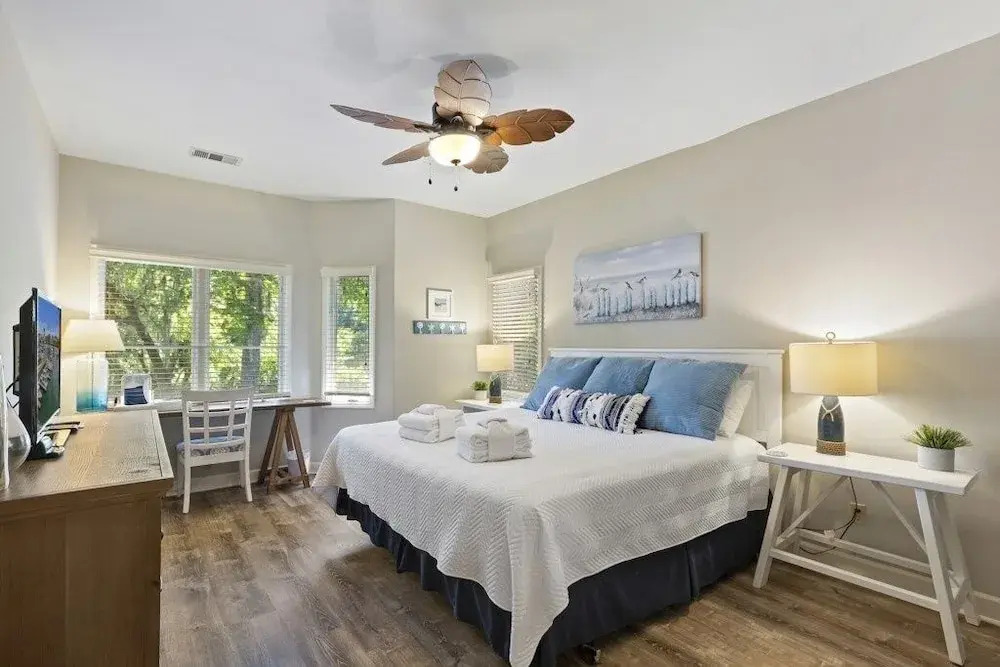 57 Lawton Rd. / Sea Pines / Pet Friendly 4 Bedroom Home