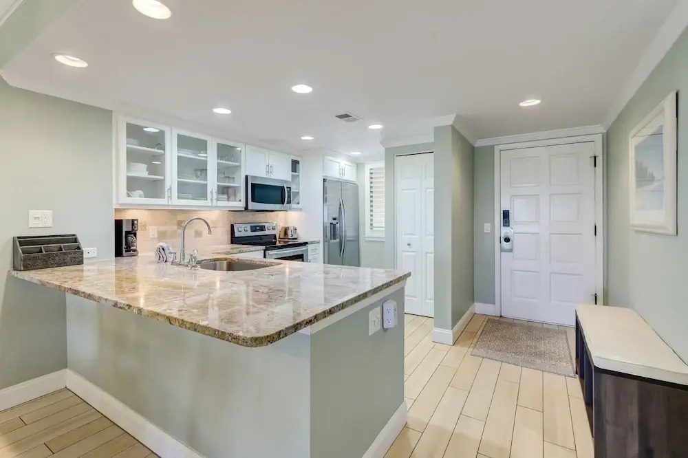 Cozy Pet Friendly Condo by The Beach Omni Sea Dunes - 1616