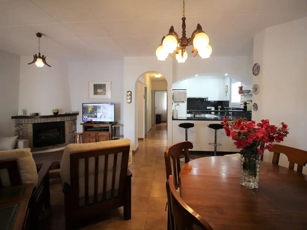 Amazing Villa in Empuriabrava With Swimming Pool