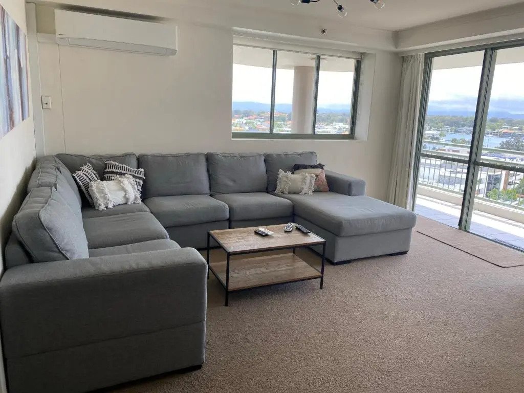 The Meriton Apartments on Main Beach
