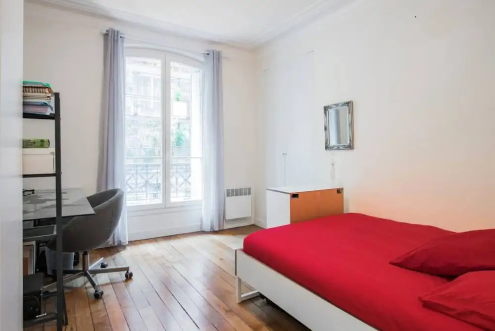 1 Bedroom Flat Near The Eiffel Tower
