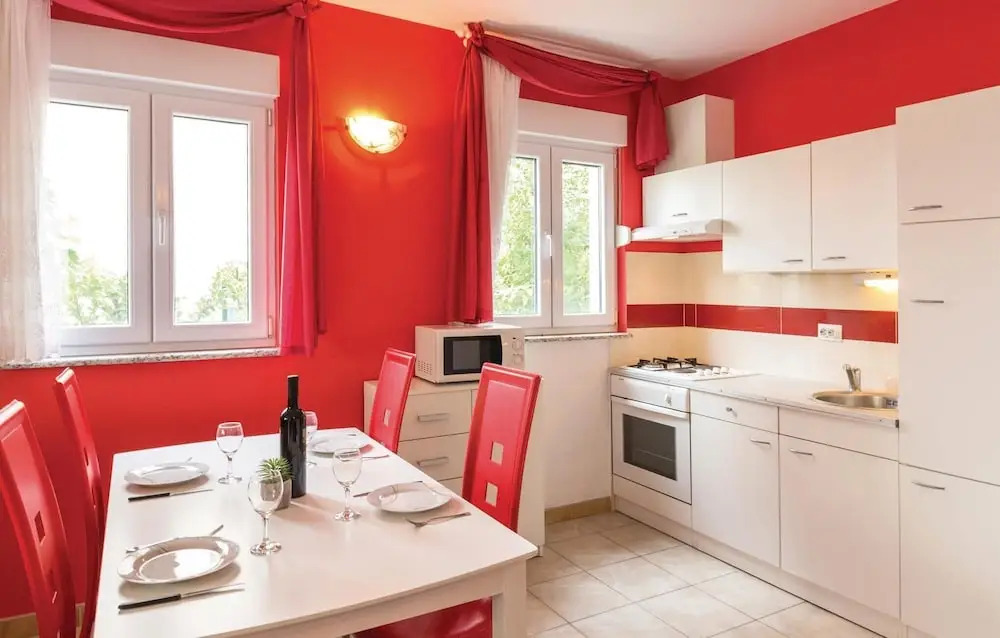 Awesome Apartment in Makarska With 1 Bedrooms and Wifi