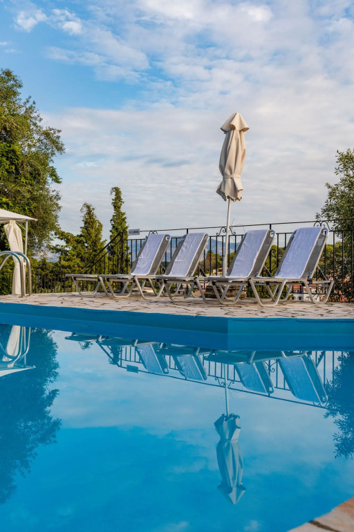 Loadstar Villas