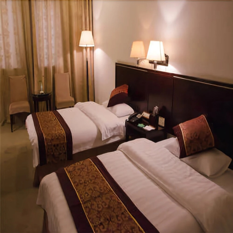 Lianfeng Hotel