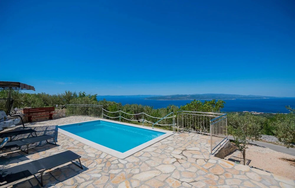Stunning Home in Bast With Wifi and 1 Bedrooms