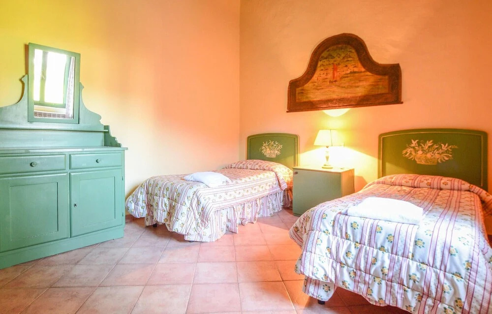 7 Bedroom Amazing Home In Campiglia Marittima