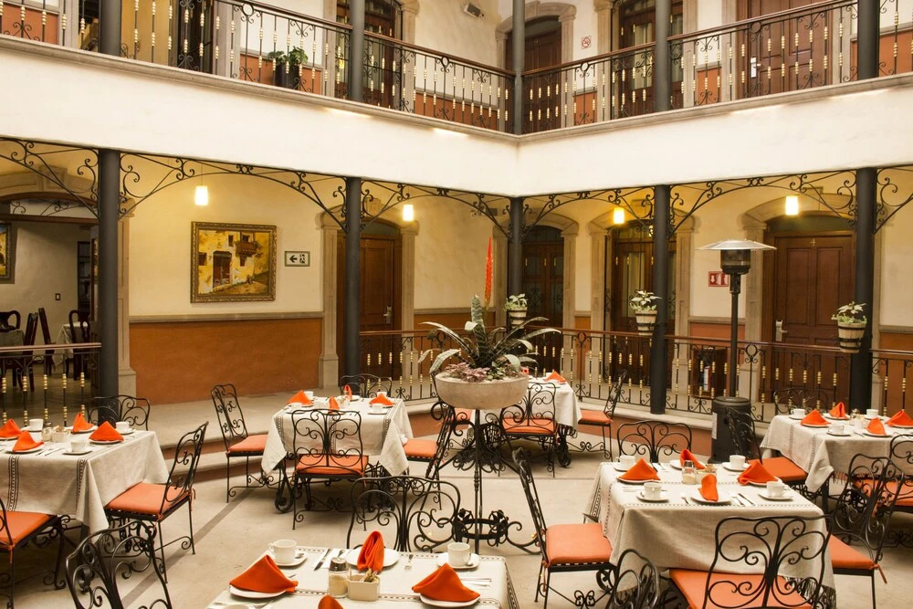 La Casa De Los Dos Leones