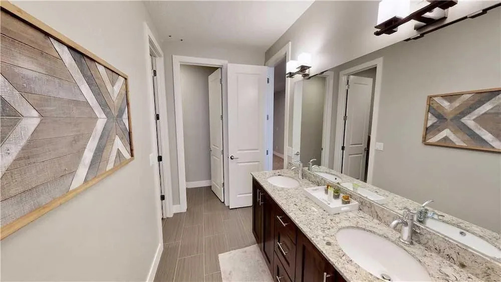 Entrada Condominium 628 4 Bedrooms 3 Bathrooms Condo