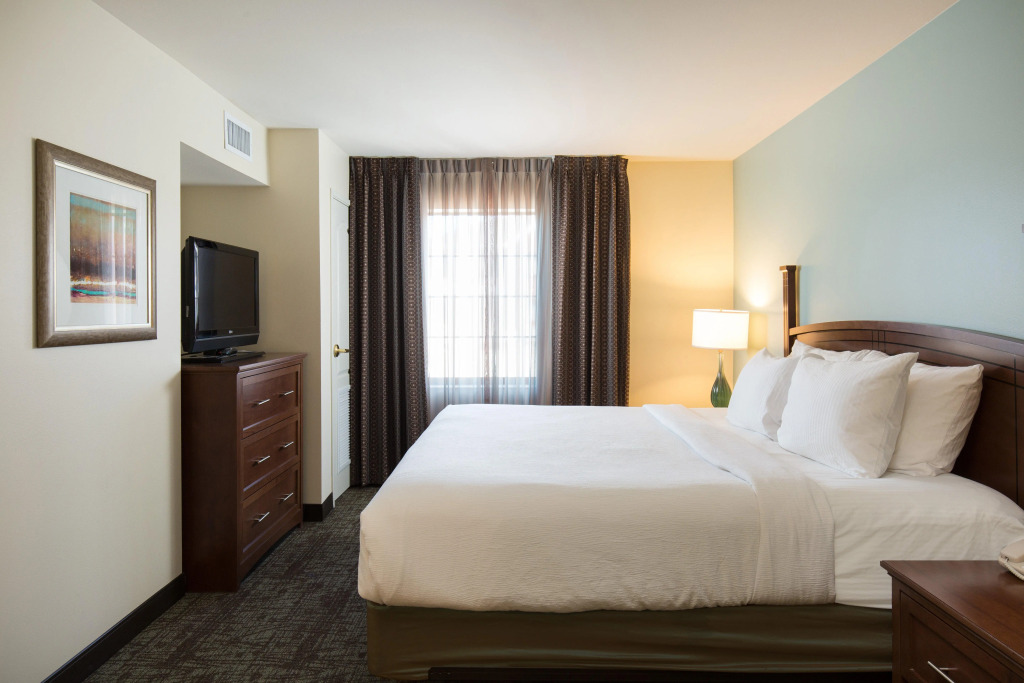 Staybridge Suites Toledo/Maumee by IHG