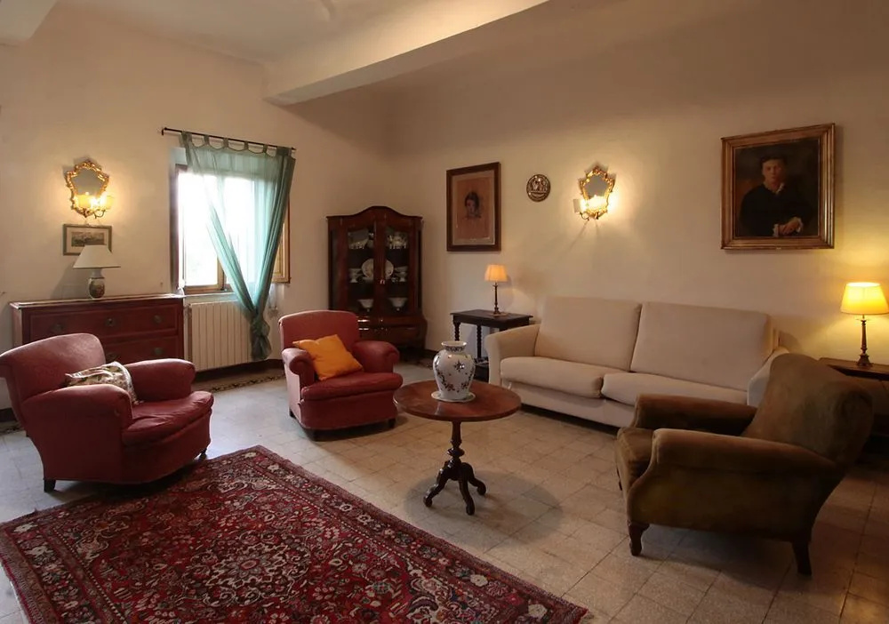 Brown apartment Siena