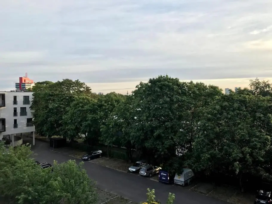 Smart Studio Apartment with Free Parking