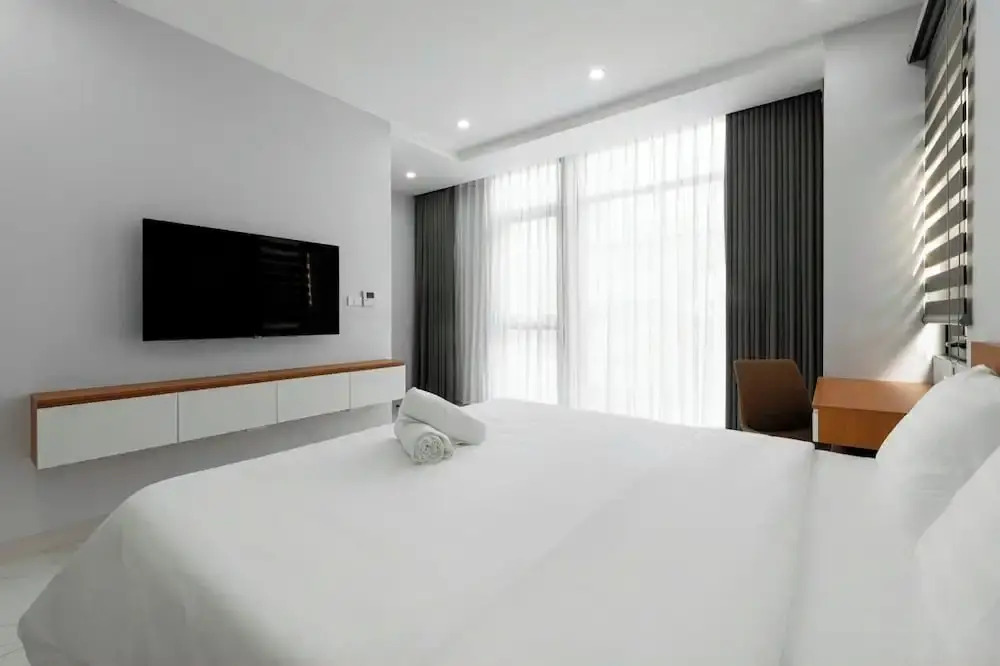 Ami House