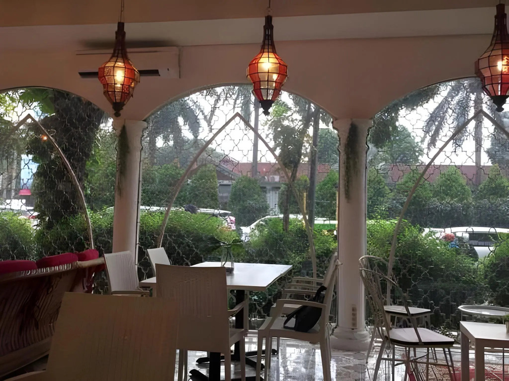 Hotel Pangrango 3