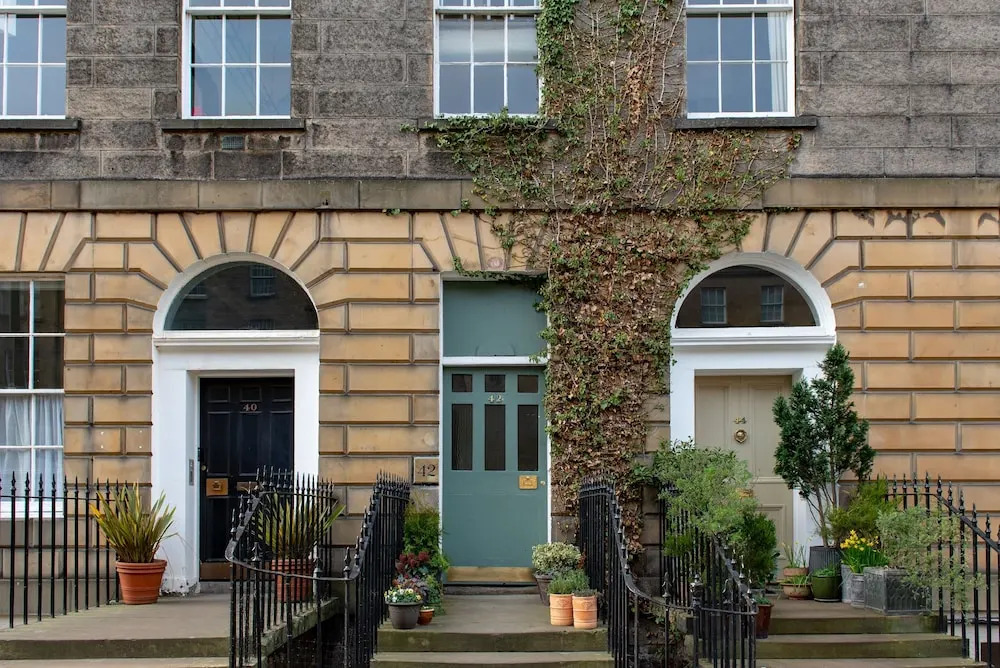 Stunning 4 Bedroom Central Edinburgh