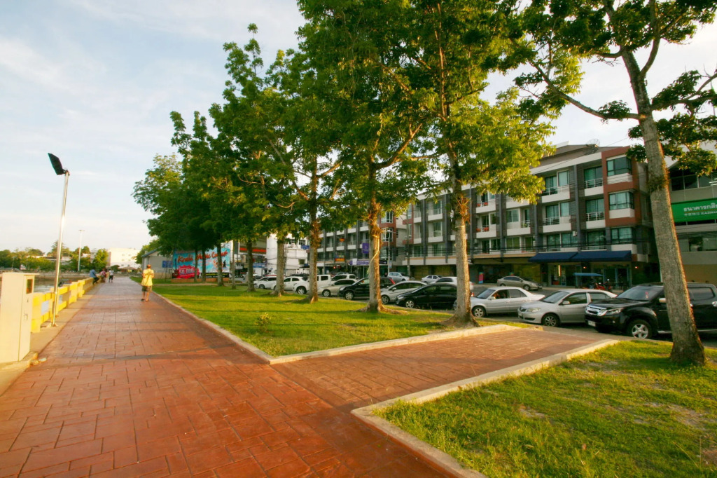 Apo Hotel