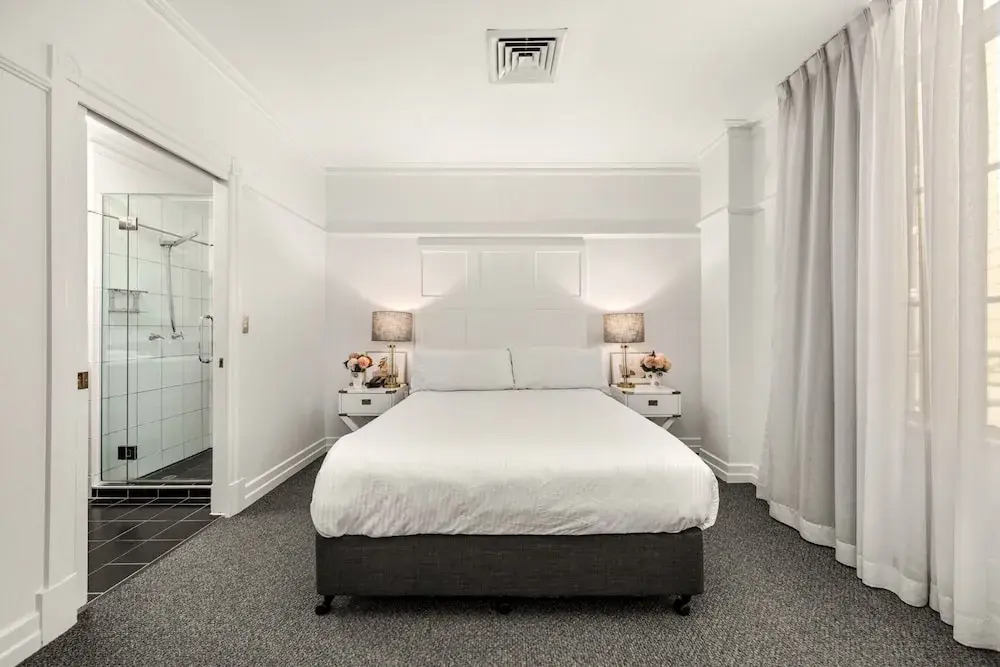 Studio Stay in Brisbane CBD Hotel Building
