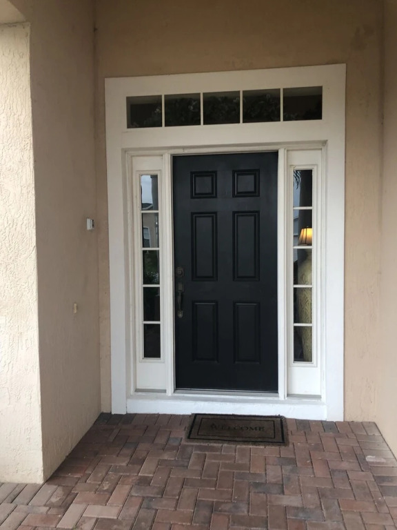 Gorgeous 4 Bed Home with Private Pool and Gamesroom in Disney Area (TR562DD)