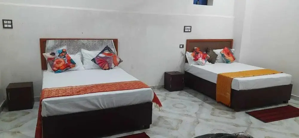 Rudraksh Kashi inn guest house